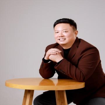 카카오톡, 네이버톡톡, 문자, 전화등 다양한 채널로 문의 상담 가능합니다.